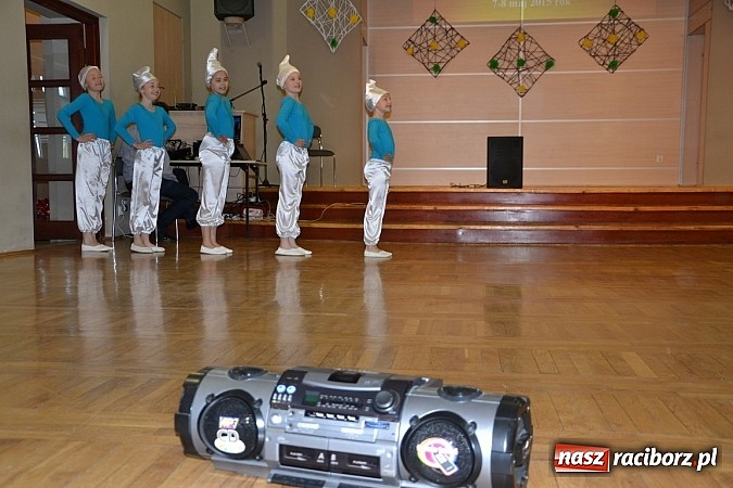 Zdjęcie w galerii na portalu naszraciborz.pl: XXI Gminny Przegląd Młodych Talentów w Tworkowie  wiadomości z regionu