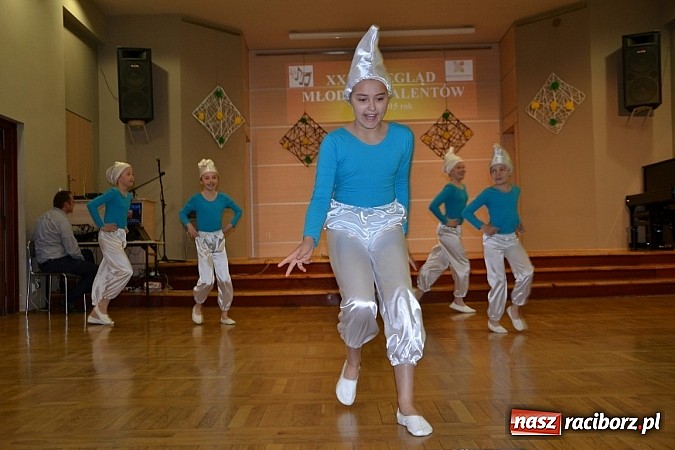 Zdjęcie w galerii na portalu naszraciborz.pl: XXI Gminny Przegląd Młodych Talentów w Tworkowie  wiadomości z regionu
