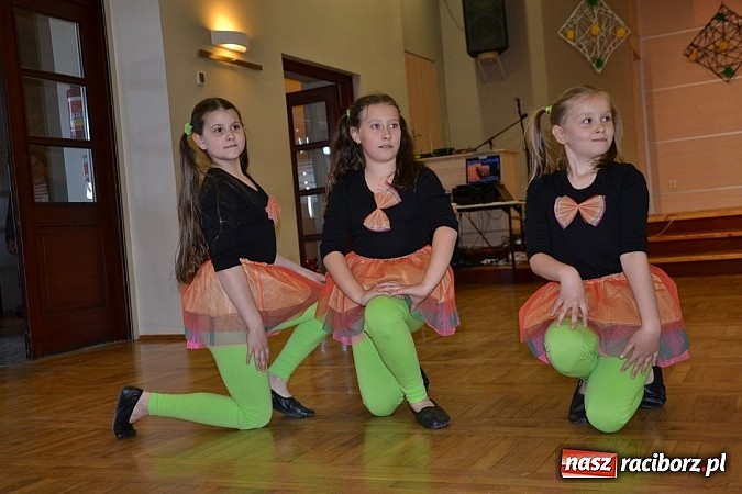 Zdjęcie w galerii na portalu naszraciborz.pl: XXI Gminny Przegląd Młodych Talentów w Tworkowie  wiadomości z regionu