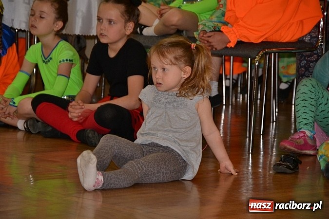 Zdjęcie w galerii na portalu naszraciborz.pl: XXI Gminny Przegląd Młodych Talentów w Tworkowie  wiadomości z regionu