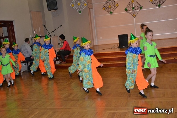 Zdjęcie w galerii na portalu naszraciborz.pl: XXI Gminny Przegląd Młodych Talentów w Tworkowie  wiadomości z regionu