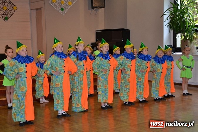 Zdjęcie w galerii na portalu naszraciborz.pl: XXI Gminny Przegląd Młodych Talentów w Tworkowie  wiadomości z regionu