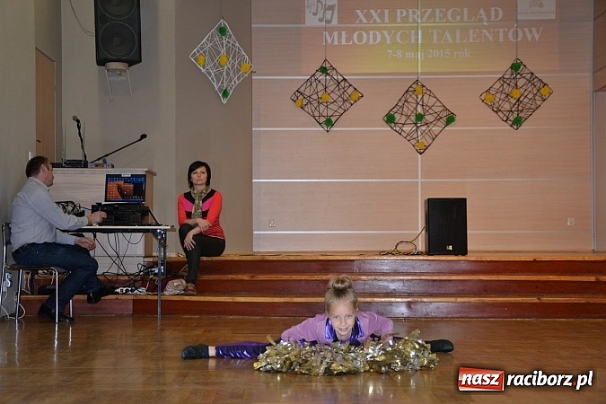 Zdjęcie w galerii na portalu naszraciborz.pl: XXI Gminny Przegląd Młodych Talentów w Tworkowie  wiadomości z regionu
