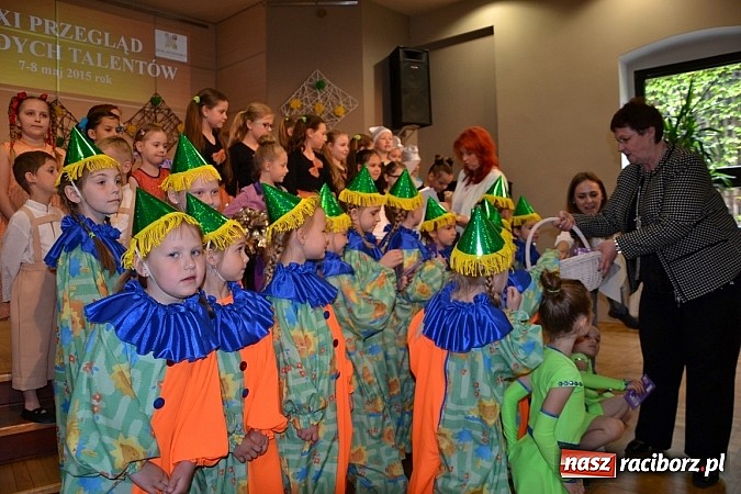 Zdjęcie w galerii na portalu naszraciborz.pl: XXI Gminny Przegląd Młodych Talentów w Tworkowie  wiadomości z regionu