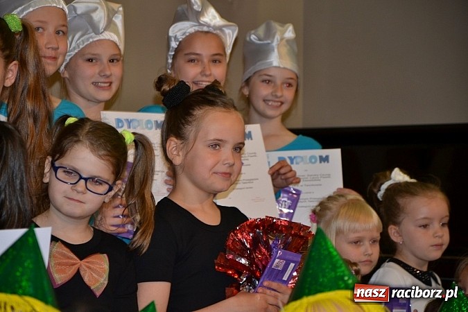 Zdjęcie w galerii na portalu naszraciborz.pl: XXI Gminny Przegląd Młodych Talentów w Tworkowie  wiadomości z regionu