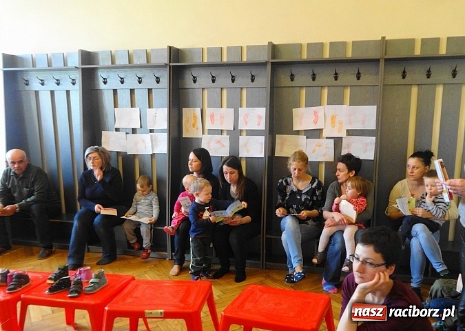 Zdjęcie w galerii na portalu naszraciborz.pl: Wycieczki Fikusiów z Raciborskiego Centrum Kultury wiadomości z regionu