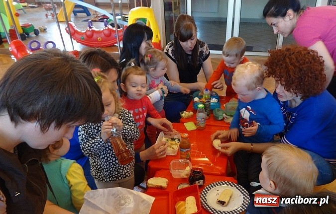 Zdjęcie w galerii na portalu naszraciborz.pl: Wycieczki Fikusiów z Raciborskiego Centrum Kultury wiadomości z regionu