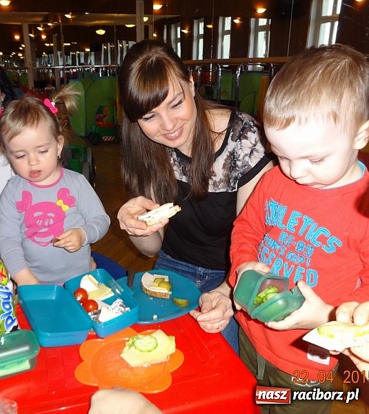 Zdjęcie w galerii na portalu naszraciborz.pl: Wycieczki Fikusiów z Raciborskiego Centrum Kultury wiadomości z regionu