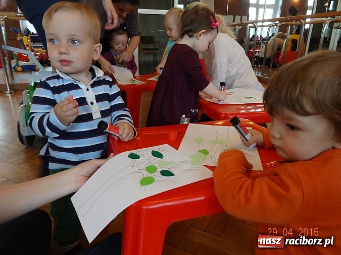 Zdjęcie w galerii na portalu naszraciborz.pl: Wycieczki Fikusiów z Raciborskiego Centrum Kultury wiadomości z regionu