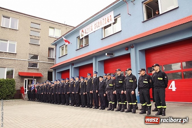 Zdjęcie w galerii na portalu naszraciborz.pl: Dzień Strażaka w Komendzie Państwowej Straży Pożarnej w Raciborzu! wiadomości z regionu