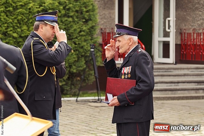 Zdjęcie w galerii na portalu naszraciborz.pl: Dzień Strażaka w Komendzie Państwowej Straży Pożarnej w Raciborzu! wiadomości z regionu