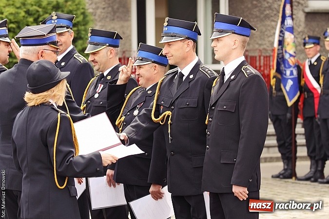 Zdjęcie w galerii na portalu naszraciborz.pl: Dzień Strażaka w Komendzie Państwowej Straży Pożarnej w Raciborzu! wiadomości z regionu