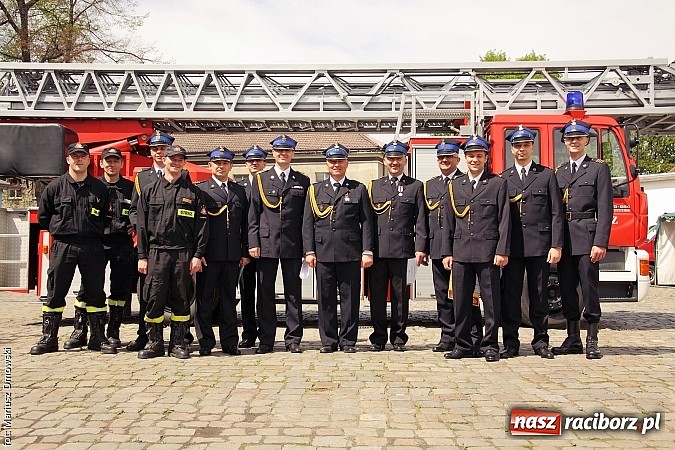Zdjęcie w galerii na portalu naszraciborz.pl: Dzień Strażaka w Komendzie Państwowej Straży Pożarnej w Raciborzu! wiadomości z regionu