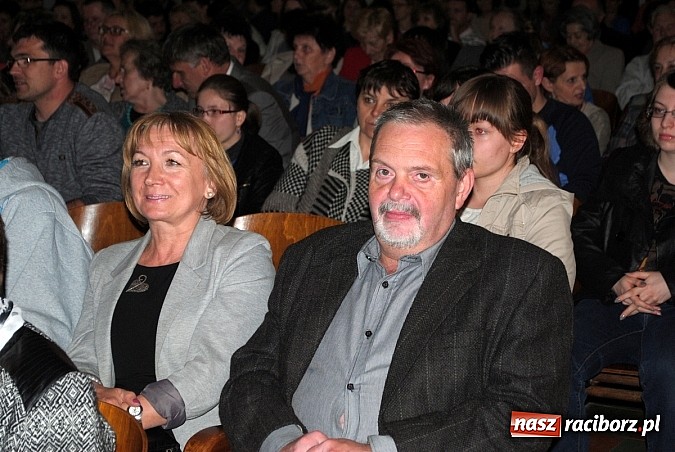 Zdjęcie w galerii na portalu naszraciborz.pl: Katy Carr podbiła serca publiczności w Kietrzu wiadomości z regionu