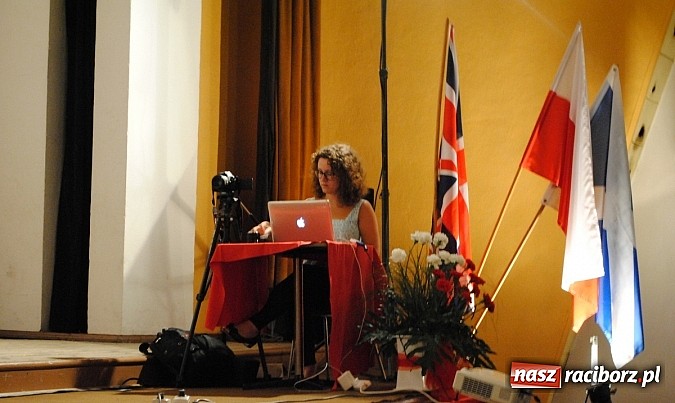 Zdjęcie w galerii na portalu naszraciborz.pl: Katy Carr podbiła serca publiczności w Kietrzu wiadomości z regionu