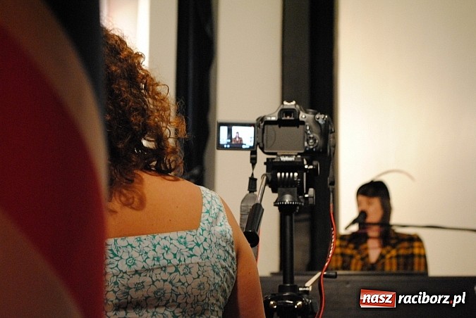 Zdjęcie w galerii na portalu naszraciborz.pl: Katy Carr podbiła serca publiczności w Kietrzu wiadomości z regionu