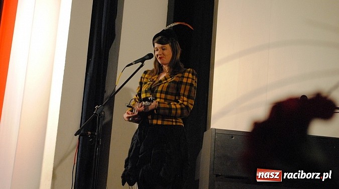 Zdjęcie w galerii na portalu naszraciborz.pl: Katy Carr podbiła serca publiczności w Kietrzu wiadomości z regionu
