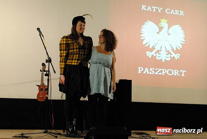 Zdjęcie w galerii na portalu naszraciborz.pl: Katy Carr podbiła serca publiczności w Kietrzu wiadomości z regionu