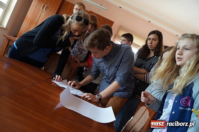 Zdjęcie w galerii na portalu naszraciborz.pl: Nędza: Niecodziennie o historii w dniu zakończenia II wojny światowej  wiadomości z regionu