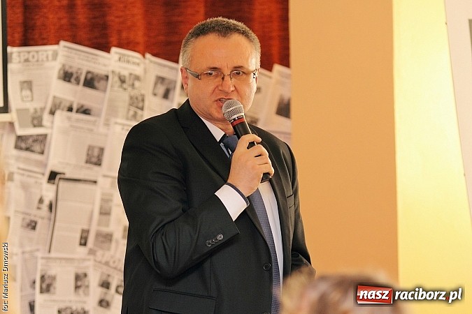 Zdjęcie w galerii na portalu naszraciborz.pl: Kuźnia talent&oacute;w z Weltzla, czyli 15-lecie Dyzia Gimnazjalisty wiadomości z regionu