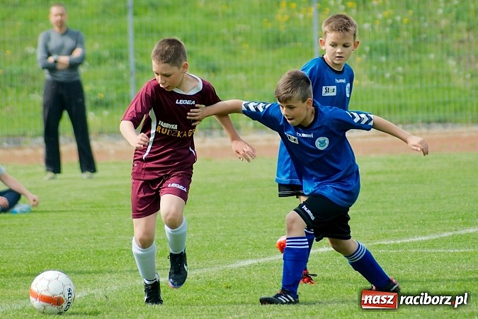 Zdjęcie w galerii na portalu naszraciborz.pl: Tak się bawi i wygrywa Racibórz! Młodzi Unici pokonali Jastrzębie wiadomości z regionu