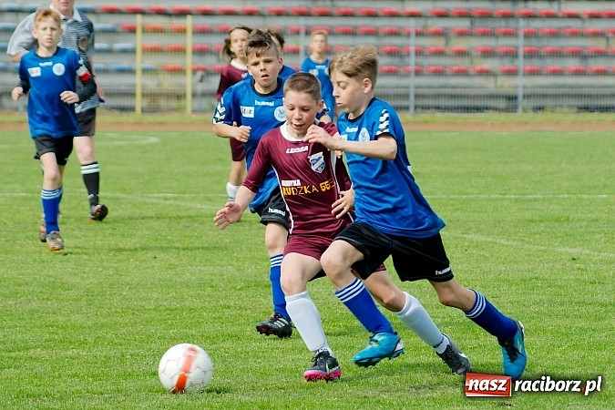 Zdjęcie w galerii na portalu naszraciborz.pl: Tak się bawi i wygrywa Racibórz! Młodzi Unici pokonali Jastrzębie wiadomości z regionu