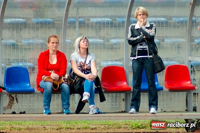 Zdjęcie w galerii na portalu naszraciborz.pl: Tak się bawi i wygrywa Racibórz! Młodzi Unici pokonali Jastrzębie wiadomości z regionu