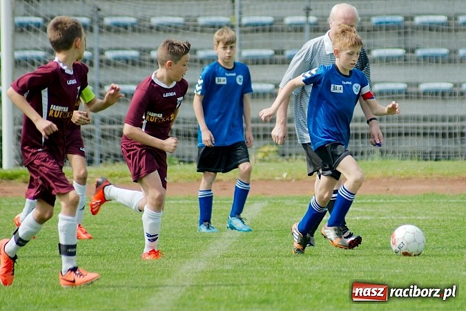 Zdjęcie w galerii na portalu naszraciborz.pl: Tak się bawi i wygrywa Racibórz! Młodzi Unici pokonali Jastrzębie wiadomości z regionu