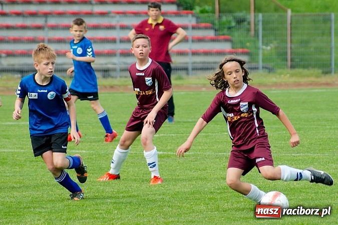 Zdjęcie w galerii na portalu naszraciborz.pl: Tak się bawi i wygrywa Racibórz! Młodzi Unici pokonali Jastrzębie wiadomości z regionu
