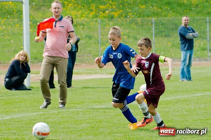 Zdjęcie w galerii na portalu naszraciborz.pl: Tak się bawi i wygrywa Racibórz! Młodzi Unici pokonali Jastrzębie wiadomości z regionu
