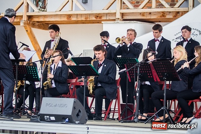 Zdjęcie w galerii na portalu naszraciborz.pl: Święto Subregionu Zachodniego Województwa Śląskiego na Zamku Piastowskim w Raciborzu wiadomości z regionu