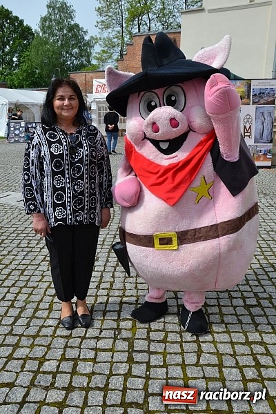 Zdjęcie w galerii na portalu naszraciborz.pl: Święto Subregionu Zachodniego Województwa Śląskiego na Zamku Piastowskim w Raciborzu wiadomości z regionu