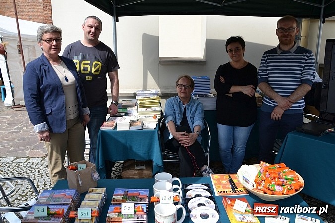 Zdjęcie w galerii na portalu naszraciborz.pl: Święto Subregionu Zachodniego Województwa Śląskiego na Zamku Piastowskim w Raciborzu wiadomości z regionu