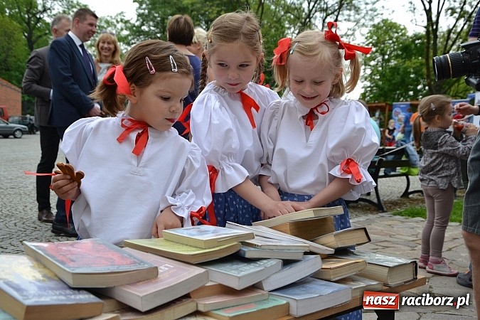 Zdjęcie w galerii na portalu naszraciborz.pl: Święto Subregionu Zachodniego Województwa Śląskiego na Zamku Piastowskim w Raciborzu wiadomości z regionu