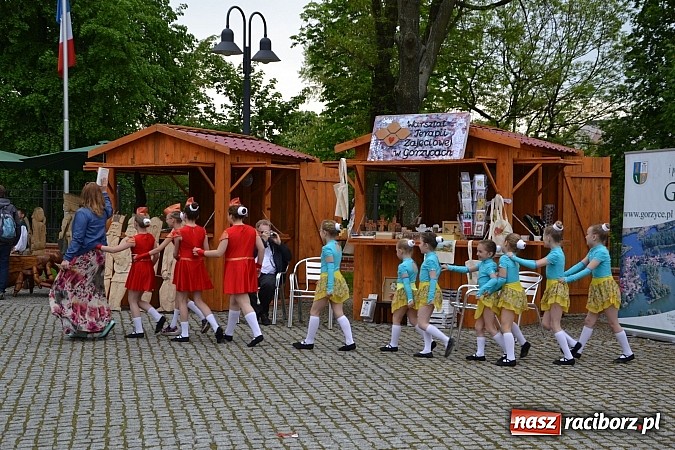 Zdjęcie w galerii na portalu naszraciborz.pl: Święto Subregionu Zachodniego Województwa Śląskiego na Zamku Piastowskim w Raciborzu wiadomości z regionu