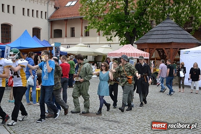 Zdjęcie w galerii na portalu naszraciborz.pl: Święto Subregionu Zachodniego Województwa Śląskiego na Zamku Piastowskim w Raciborzu wiadomości z regionu