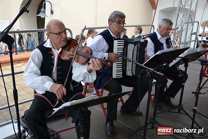 Zdjęcie w galerii na portalu naszraciborz.pl: Święto Subregionu Zachodniego Województwa Śląskiego na Zamku Piastowskim w Raciborzu wiadomości z regionu
