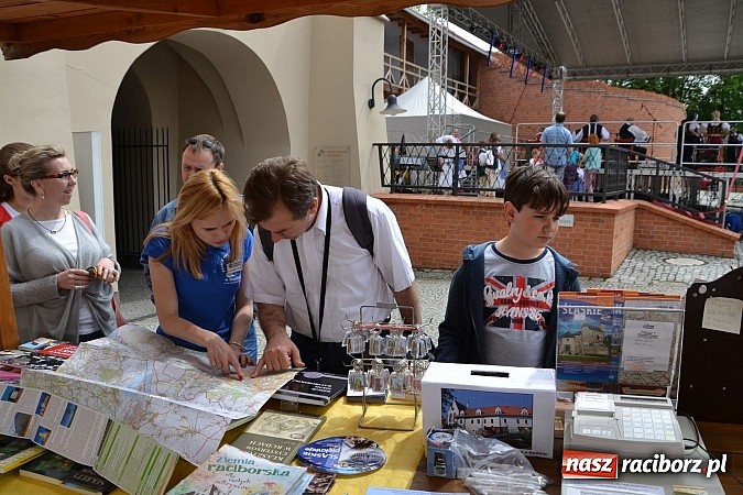Zdjęcie w galerii na portalu naszraciborz.pl: Święto Subregionu Zachodniego Województwa Śląskiego na Zamku Piastowskim w Raciborzu wiadomości z regionu