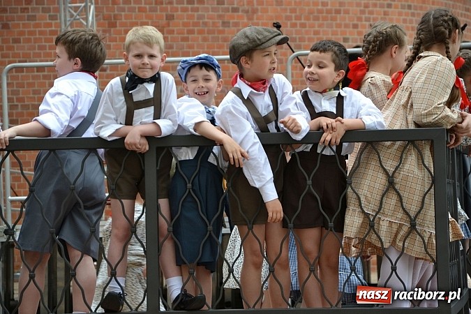 Zdjęcie w galerii na portalu naszraciborz.pl: Święto Subregionu Zachodniego Województwa Śląskiego na Zamku Piastowskim w Raciborzu wiadomości z regionu
