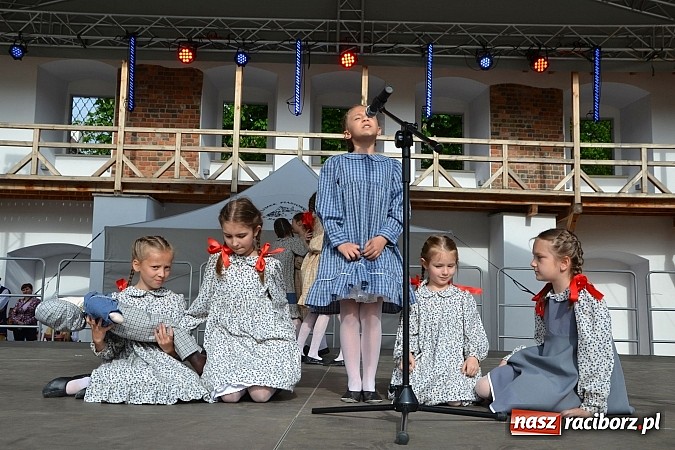 Zdjęcie w galerii na portalu naszraciborz.pl: Święto Subregionu Zachodniego Województwa Śląskiego na Zamku Piastowskim w Raciborzu wiadomości z regionu