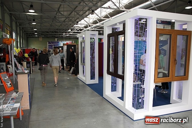 Zdjęcie w galerii na portalu naszraciborz.pl: Eko-Wystawa. Zobacz jak wyglądają stoiska i kto wystąpił na scenie wiadomości z regionu