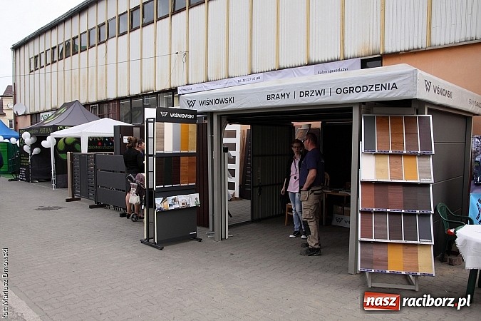 Zdjęcie w galerii na portalu naszraciborz.pl: Eko-Wystawa. Zobacz jak wyglądają stoiska i kto wystąpił na scenie wiadomości z regionu