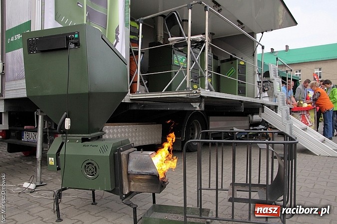 Zdjęcie w galerii na portalu naszraciborz.pl: Eko-Wystawa. Zobacz jak wyglądają stoiska i kto wystąpił na scenie wiadomości z regionu