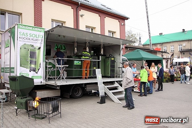 Zdjęcie w galerii na portalu naszraciborz.pl: Eko-Wystawa. Zobacz jak wyglądają stoiska i kto wystąpił na scenie wiadomości z regionu
