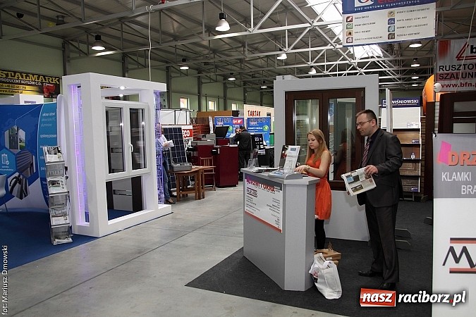 Zdjęcie w galerii na portalu naszraciborz.pl: Eko-Wystawa. Zobacz jak wyglądają stoiska i kto wystąpił na scenie wiadomości z regionu