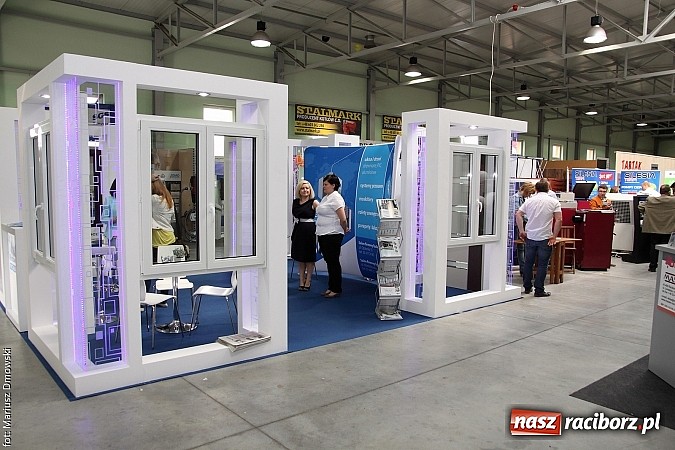 Zdjęcie w galerii na portalu naszraciborz.pl: Eko-Wystawa. Zobacz jak wyglądają stoiska i kto wystąpił na scenie wiadomości z regionu