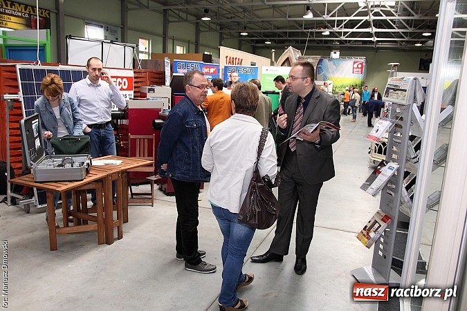 Zdjęcie w galerii na portalu naszraciborz.pl: Eko-Wystawa. Zobacz jak wyglądają stoiska i kto wystąpił na scenie wiadomości z regionu