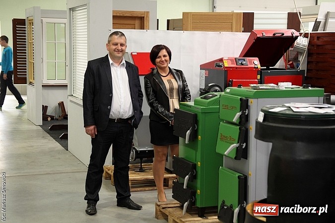 Zdjęcie w galerii na portalu naszraciborz.pl: Eko-Wystawa. Zobacz jak wyglądają stoiska i kto wystąpił na scenie wiadomości z regionu