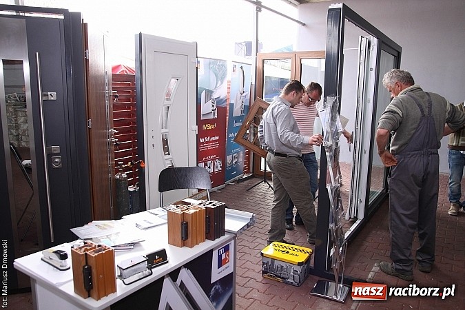 Zdjęcie w galerii na portalu naszraciborz.pl: Eko-Wystawa. Zobacz jak wyglądają stoiska i kto wystąpił na scenie wiadomości z regionu