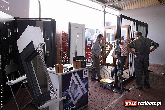 Zdjęcie w galerii na portalu naszraciborz.pl: Eko-Wystawa. Zobacz jak wyglądają stoiska i kto wystąpił na scenie wiadomości z regionu